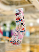 Load image into Gallery viewer, Pastel Jill Lamm Room Graphic Socks
